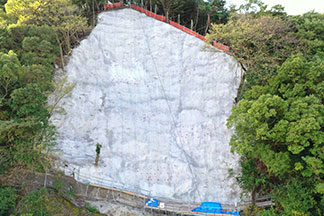 工事用道路作成中